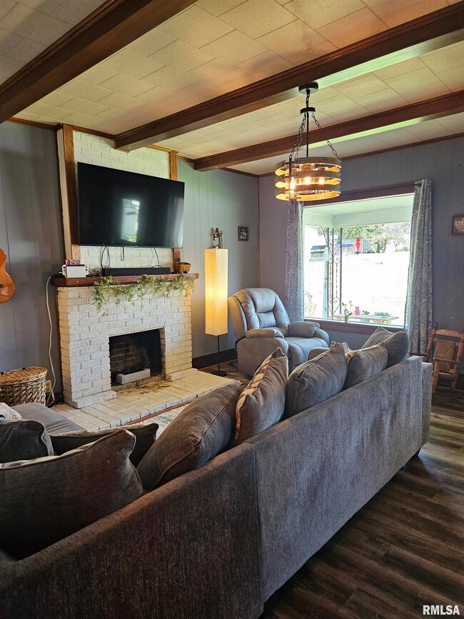 925 Cedar St, Harrisburg, IL 62946 - photo 6