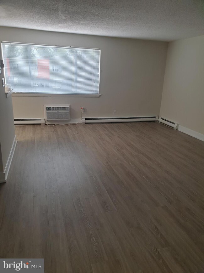 104 W North Ln unit C-1, Conshohocken, PA 19428 - photo 3