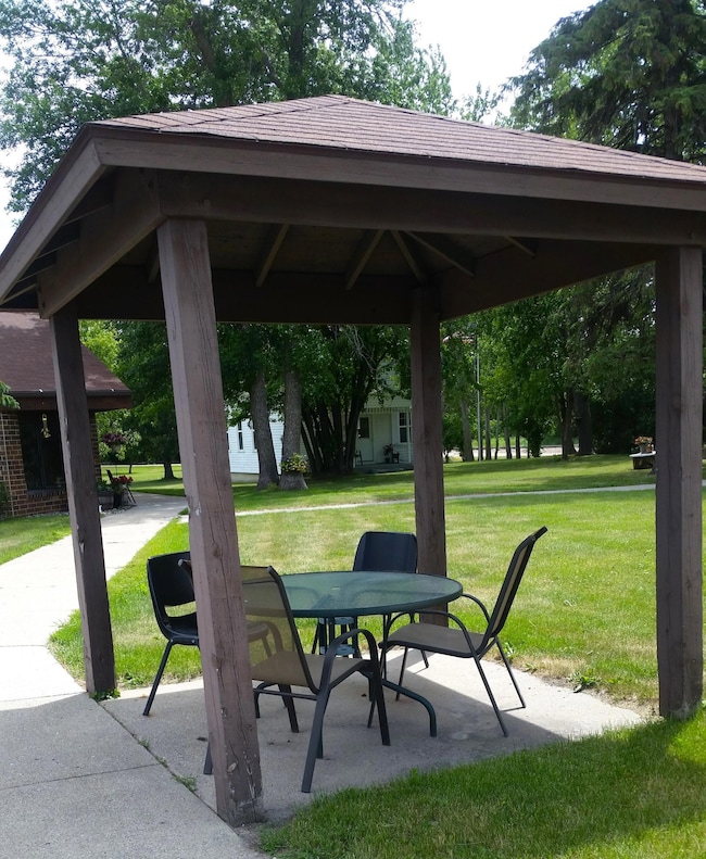 1007 1st St unit 5, Lake Park, MN 56554 - photo 2