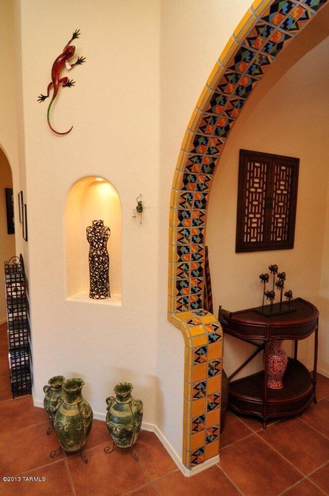 6 Tiled Arch