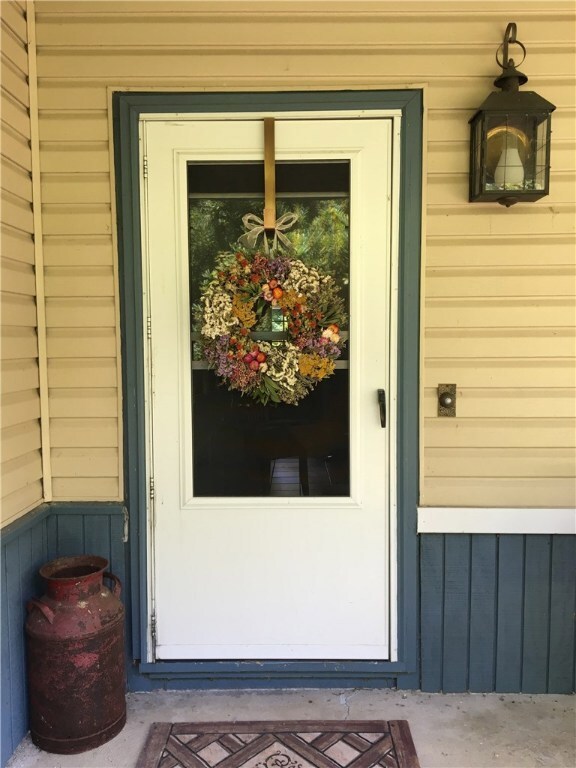 5050 Beech Rd, Murrysville, PA 15668 - photo 3