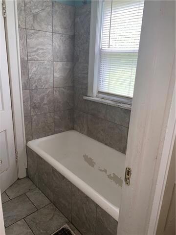 7047 Indiana Ave, Kansas City, MO 64132 - photo 6