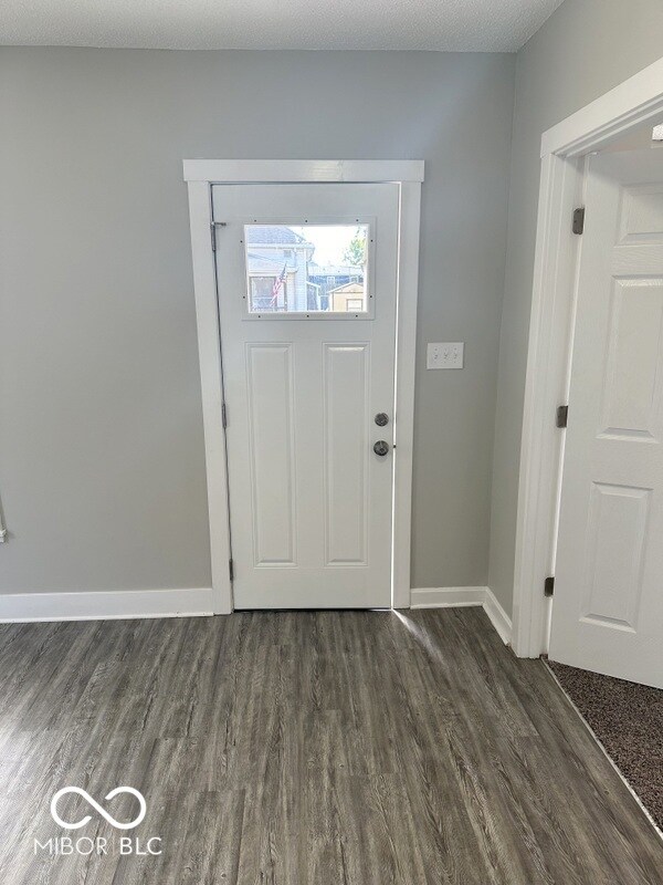 530 W Franklin St, Shelbyville, IN 46176 - photo 6