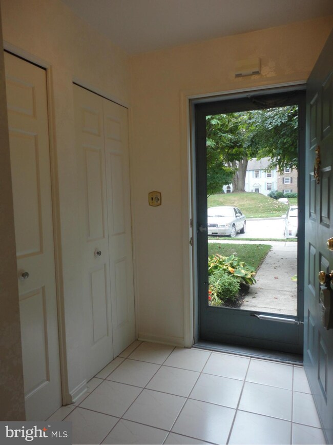 30 Inverin Cir, Lutherville Timonium, MD 21093 - photo 3