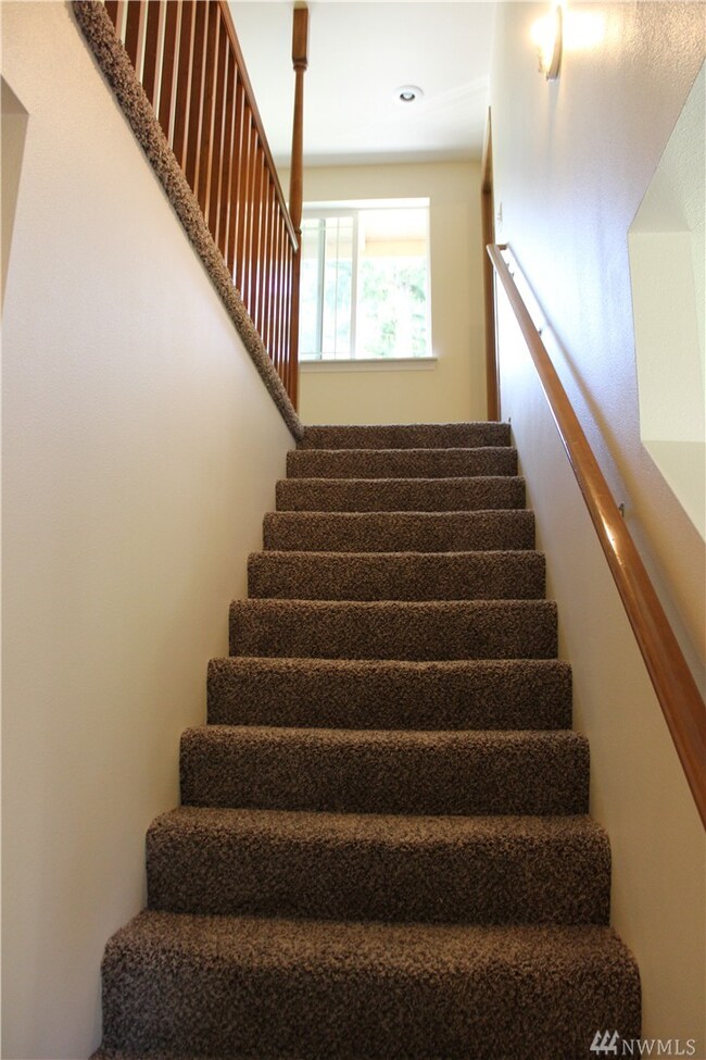 18124 Sundown Ct SE, Yelm, WA 98597 - photo 2