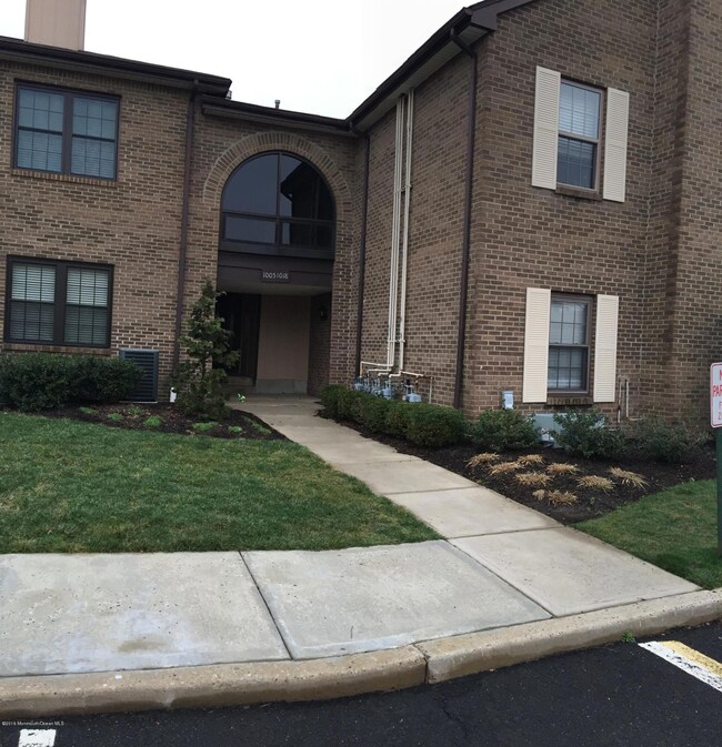 1007 WELLINGTON PLACE