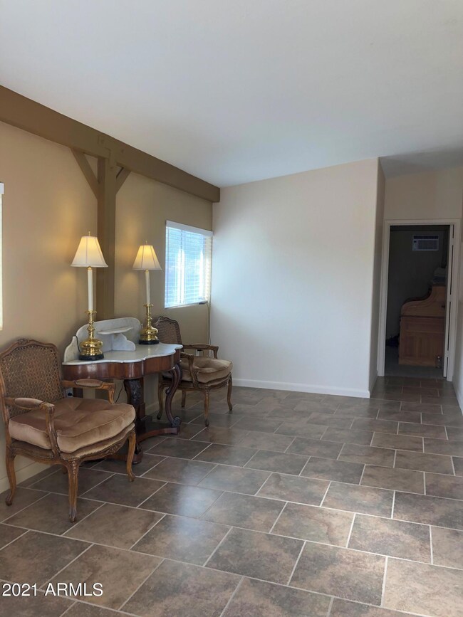 Family Room 1