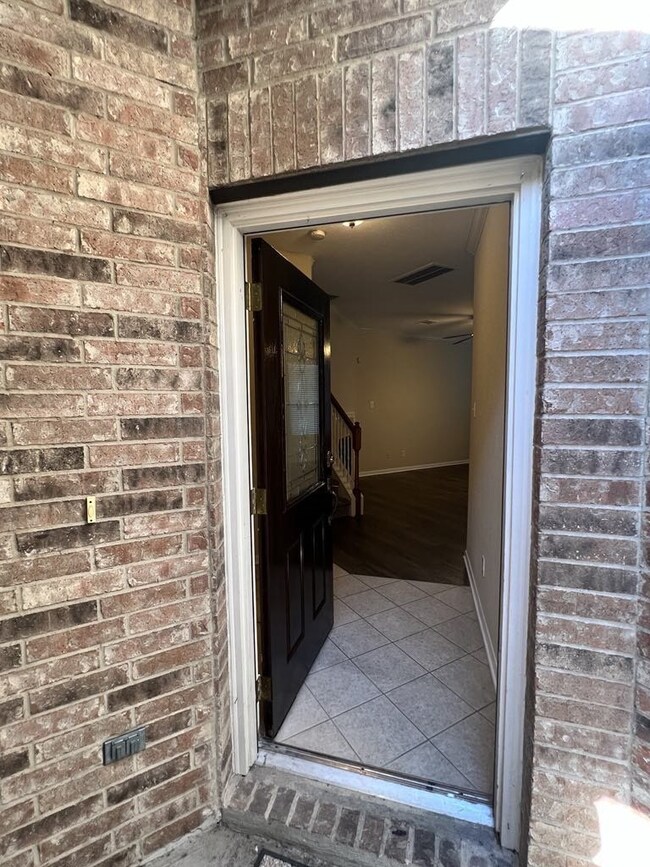 16032 Limestone Lake Dr, Tomball, TX 77377 - photo 4