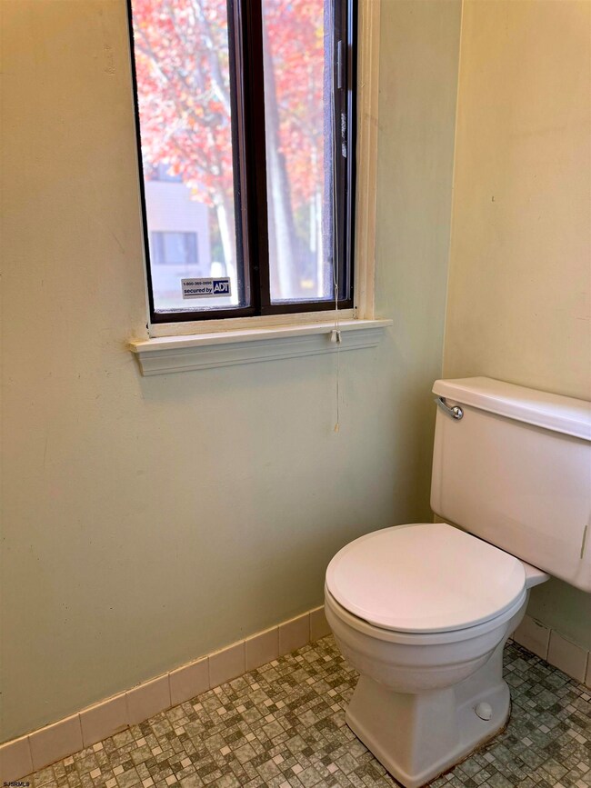 11 Country Hickory Ln unit H11, Egg Harbor Township, NJ 08234 - photo 6