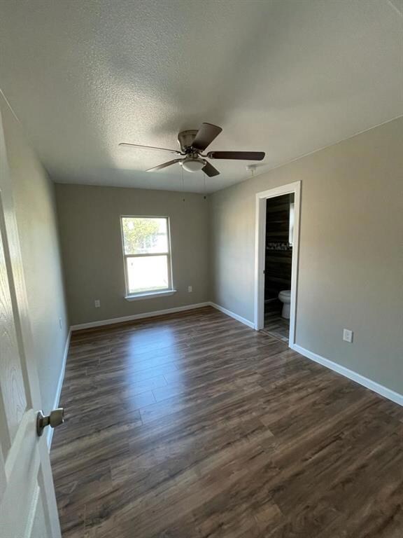 625 E Wardville St, Cleburne, TX 76031 - photo 7