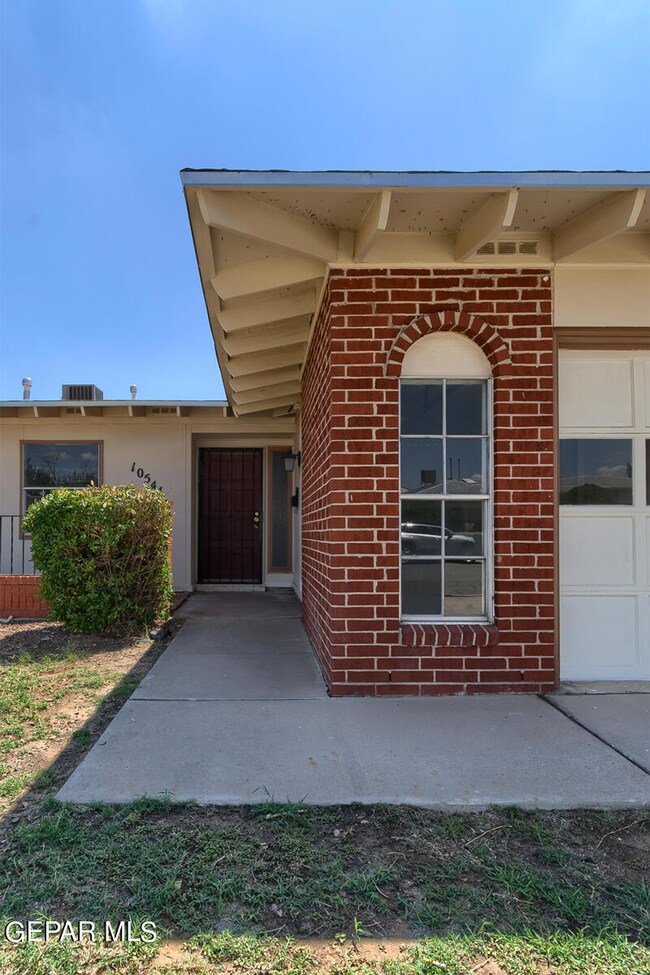 10544 Breezeway Ave, El Paso, TX 79925 - photo 4