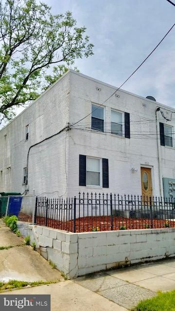 5117 A St SE unit 201, Washington, DC 20019 - photo 2