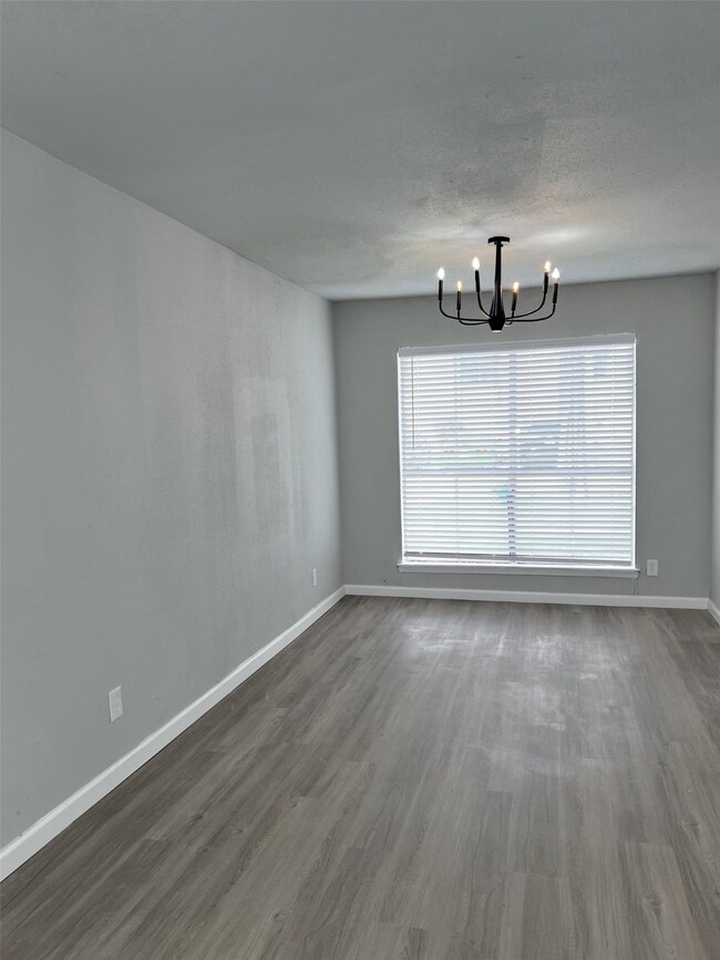 6200 W Tidwell Rd unit 1901, Houston, TX 77092 - photo 5