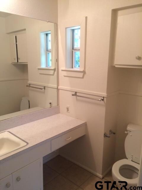 328 Dartmouth Dr, Tyler, TX 75701 - photo 2