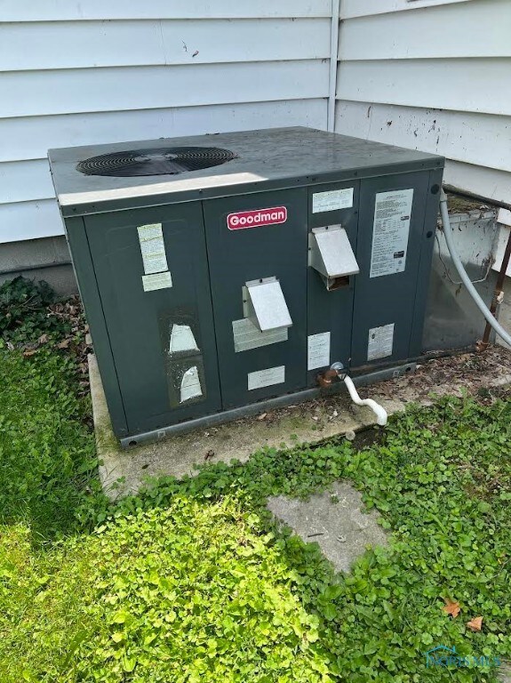 1707 Washington Ave, Findlay, OH 45840 - photo 4