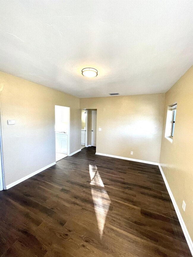 903 42nd St, West Palm Beach, FL 33407 - photo 2