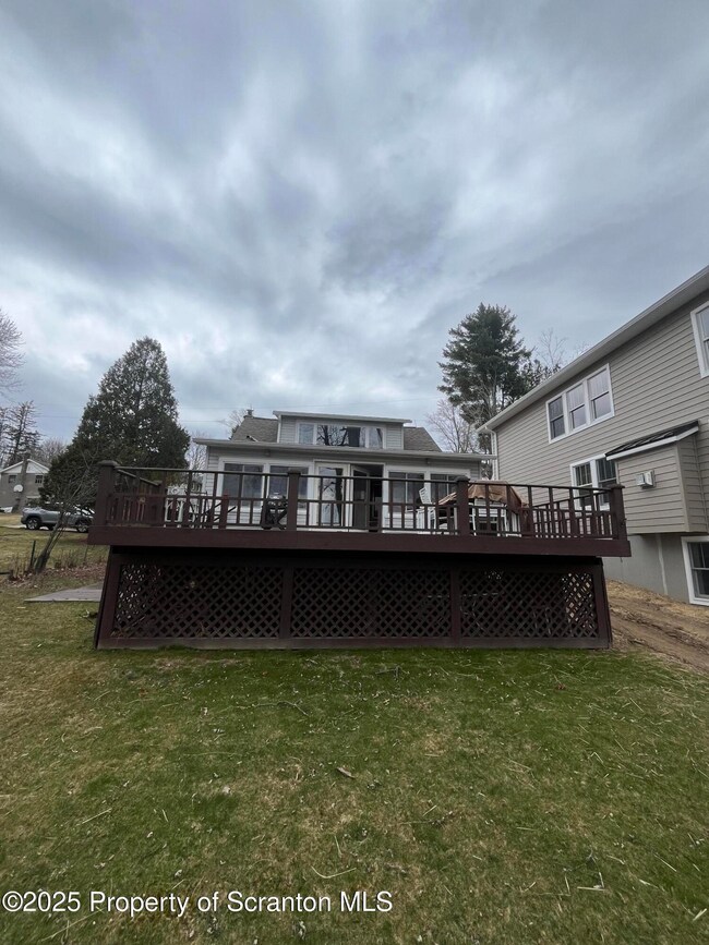 252 Baylor Rd unit T-561, Nicholson, PA 18446 - photo 3