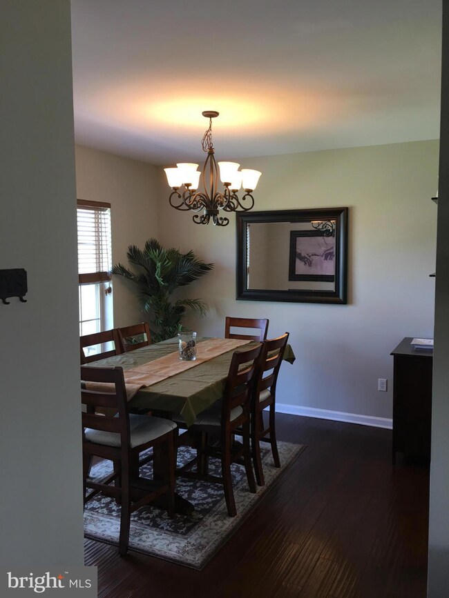 817 Dickeys Dr, Chambersburg, PA 17202 - photo 7