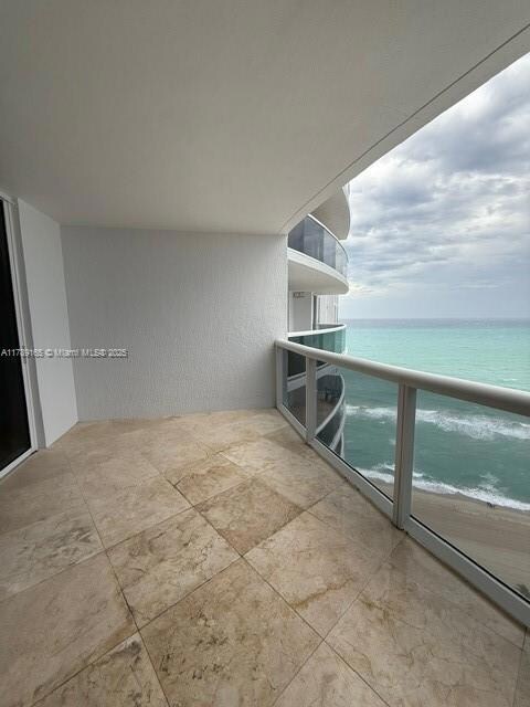 Ocean III unit 2804, Sunny Isles Beach, FL 33160 - photo 2