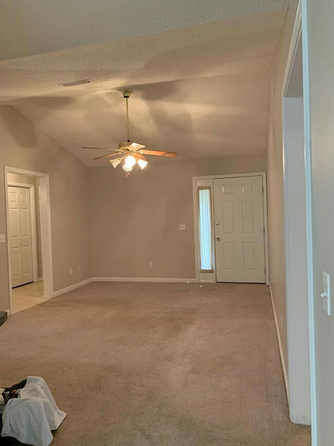 145 Tree Crest Rd, Dothan, AL 36301 - photo 2