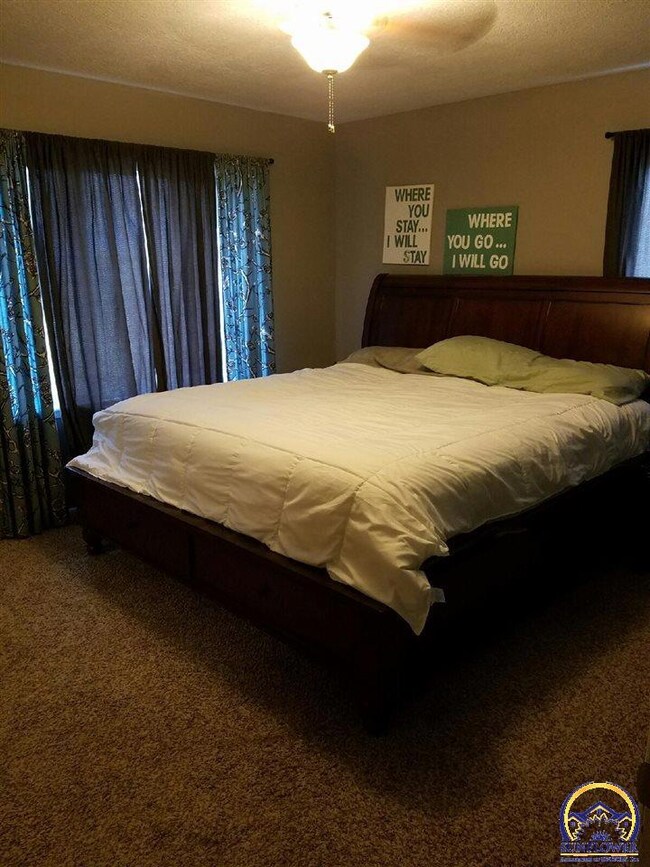 2932 SW Atwood Ave, Topeka, KS 66614 - photo 6