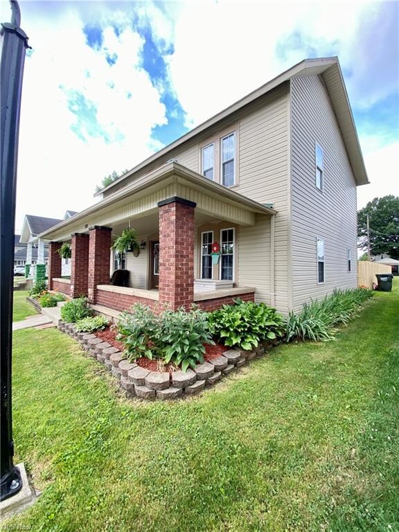 303 N 10th St, Coshocton, OH 43812 - photo 2