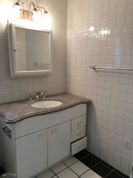 46 Navajo Ave, Lake Hiawatha, NJ 07034 - photo 7