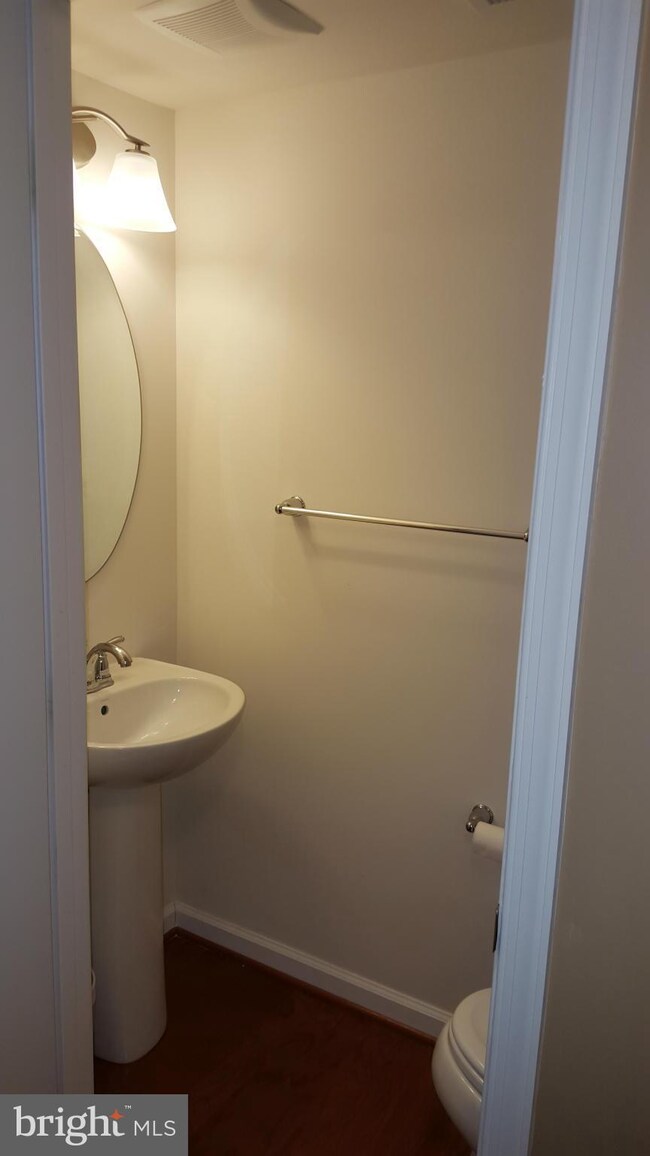 5345 Blue Crab Ln, Waldorf, MD 20602 - photo 7