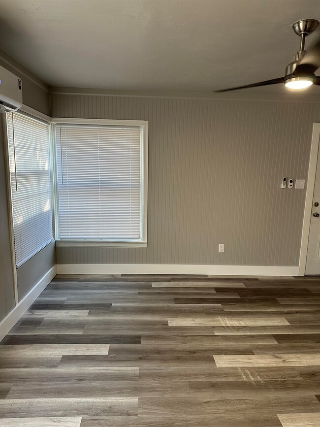 2402 and 2404 E Randolph, Enid, OK 73701 - photo 7