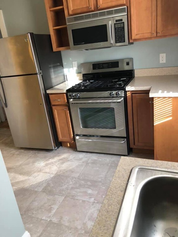 28 Larry Place unit 2, Quincy, MA 02169 - photo 3