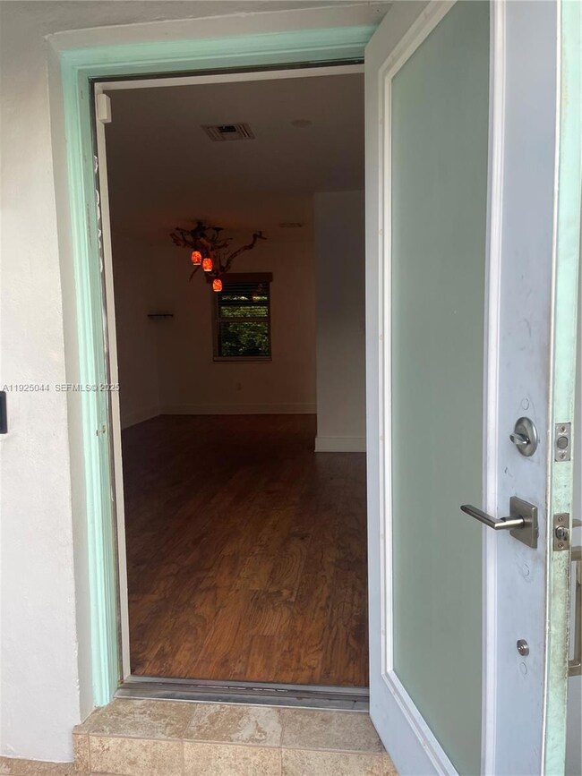 705 E 9th Ct, Hialeah, FL 33010 - photo 2