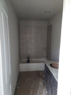 1311 Avenue H, Bay City, TX 77414 - photo 3