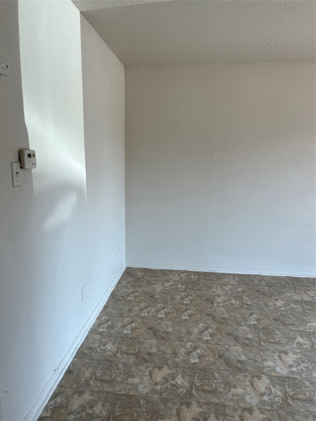 9414 Heno St unit 7, Houston, TX 77051 - photo 2