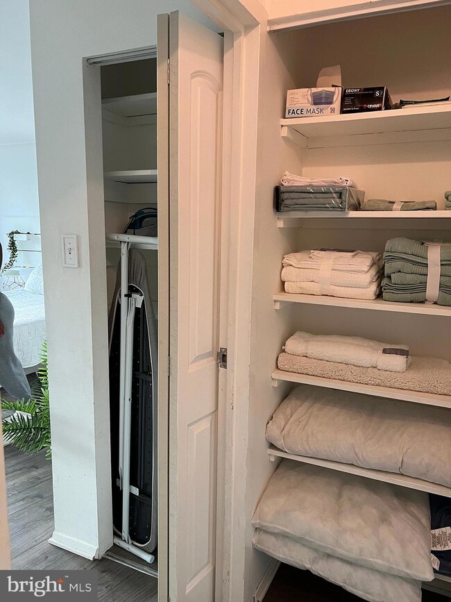 Parkside Plaza Condos unit 409, Silver Spring, MD 20901 - photo 2