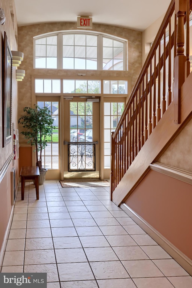 1010 Crest Way unit 103, York, PA 17403 - photo 3