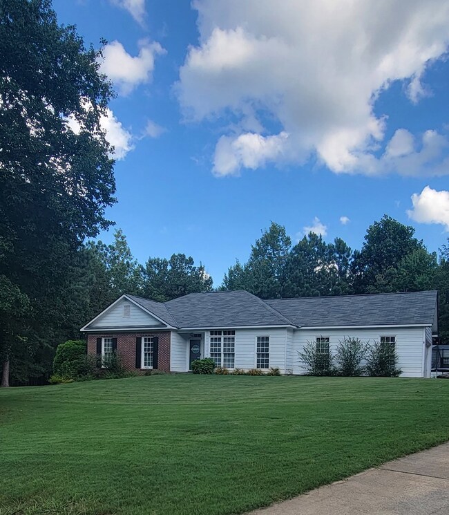 Beautiful home on 1 acre