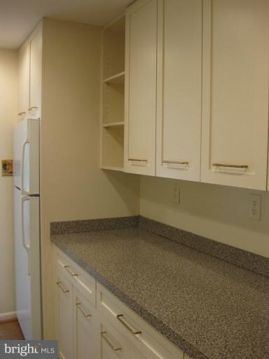 Van Ness East unit 1147, Washington, DC 20008 - photo 2
