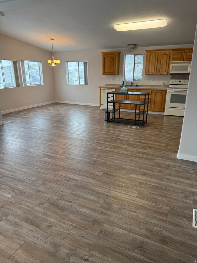 1111 N 2000 W unit 21, Ogden, UT 84404 - photo 7