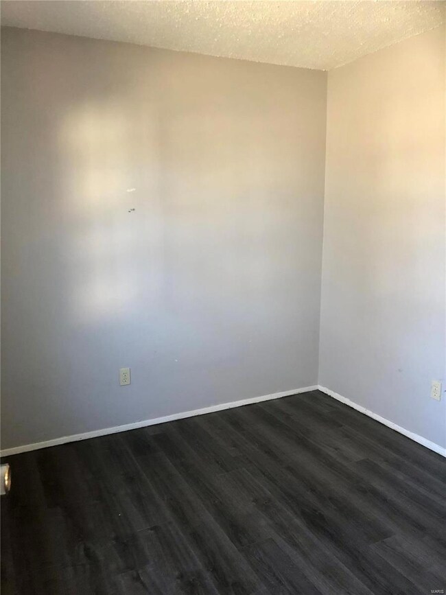 1720 Stilton Ct, Florissant, MO 63031 - photo 7