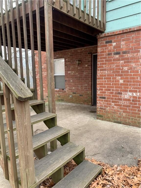 downstairs patio. Access from basement.