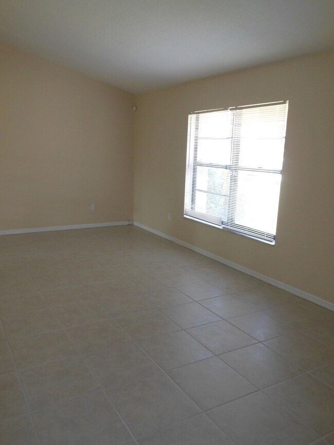 330 SW Inwood Ave, Port St. Lucie, FL 34984 - photo 5