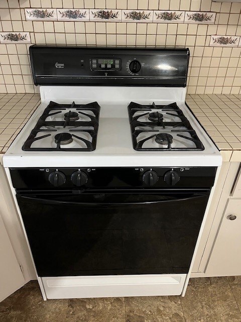 345 Pawtucket Ave unit 1L, Pawtucket, RI 02860 - photo 3