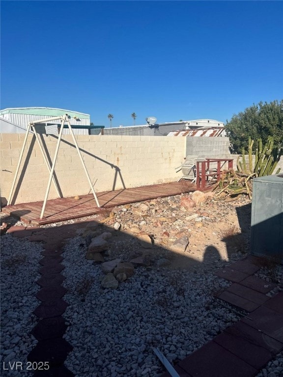 3473 Lost Hills Dr, Las Vegas, NV 89122 - photo 7