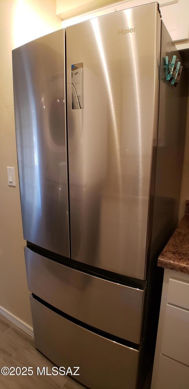 611 Fridge