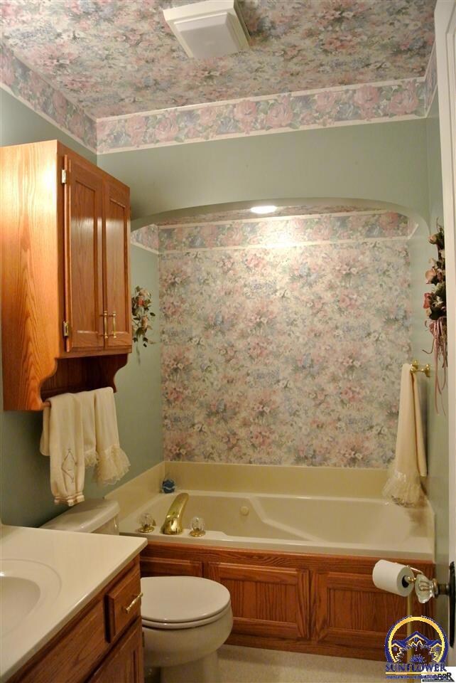 826 SW Webster Ave, Topeka, KS 66606 - photo 7