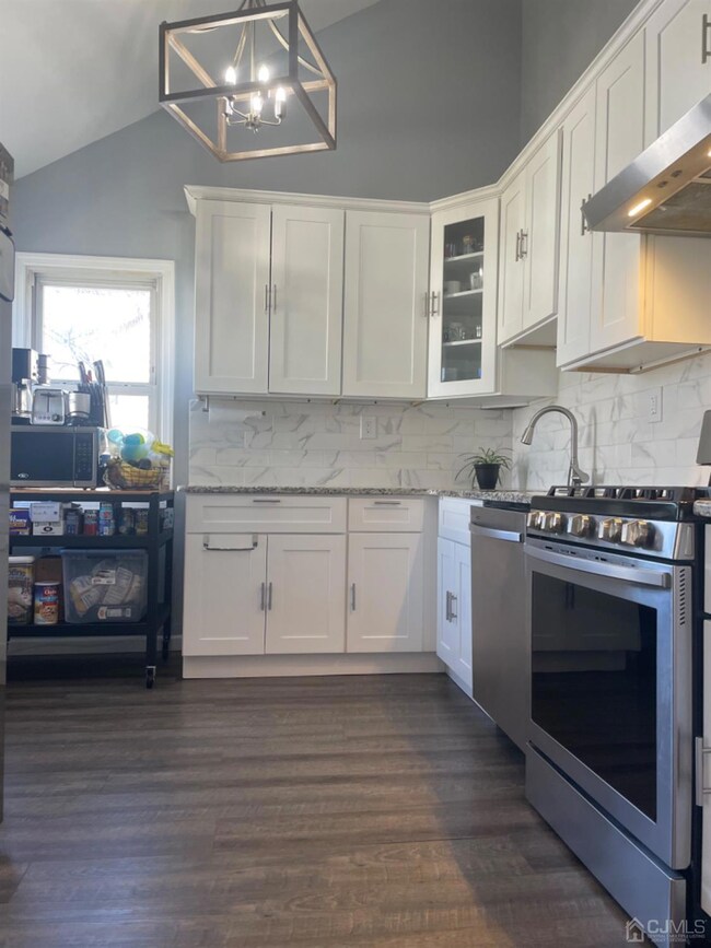 118 Michael St, Iselin, NJ 08830 - photo 5