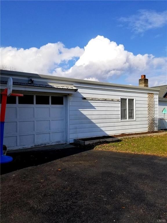 Outside garage and workshop