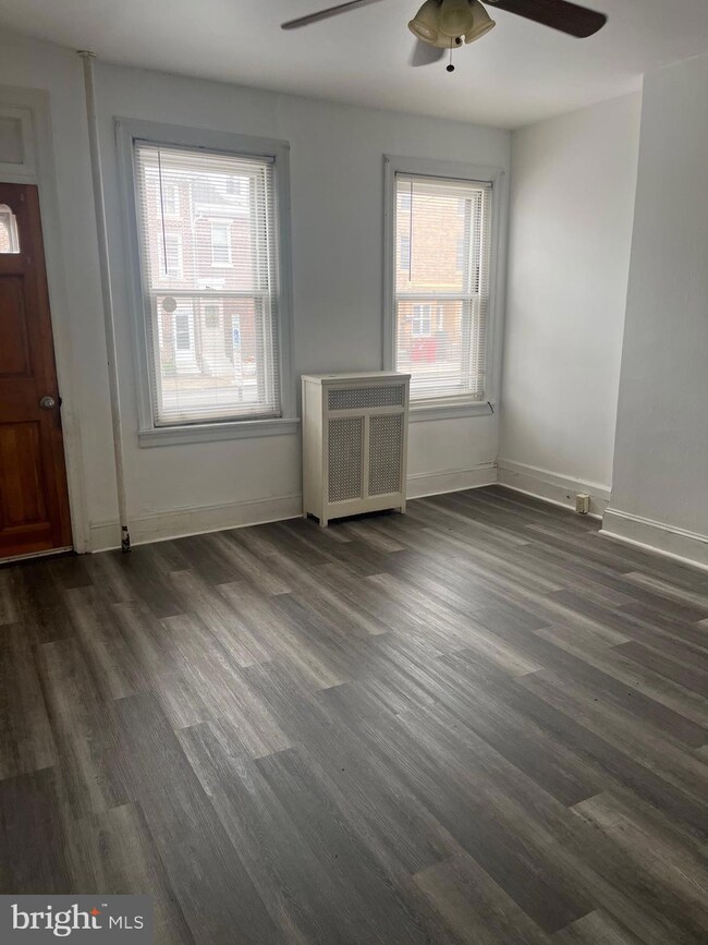 545 E Main St, Norristown, PA 19401 - photo 2