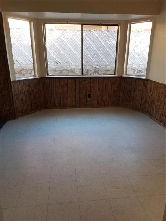 11321 Jack Cupit Ln, El Paso, TX 79936 - photo 5