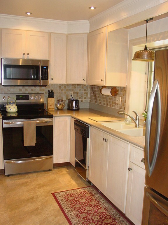 104 Pleasant St, Northborough, MA 01532 - photo 3